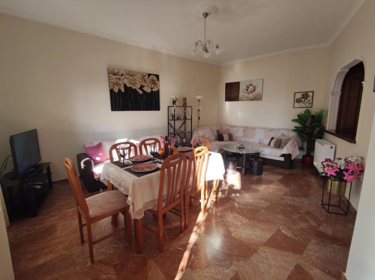 Marios Apartment Lákones Eksteriør bilde
