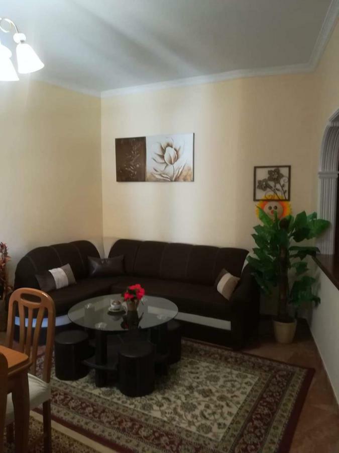 Marios Apartment Lákones Eksteriør bilde